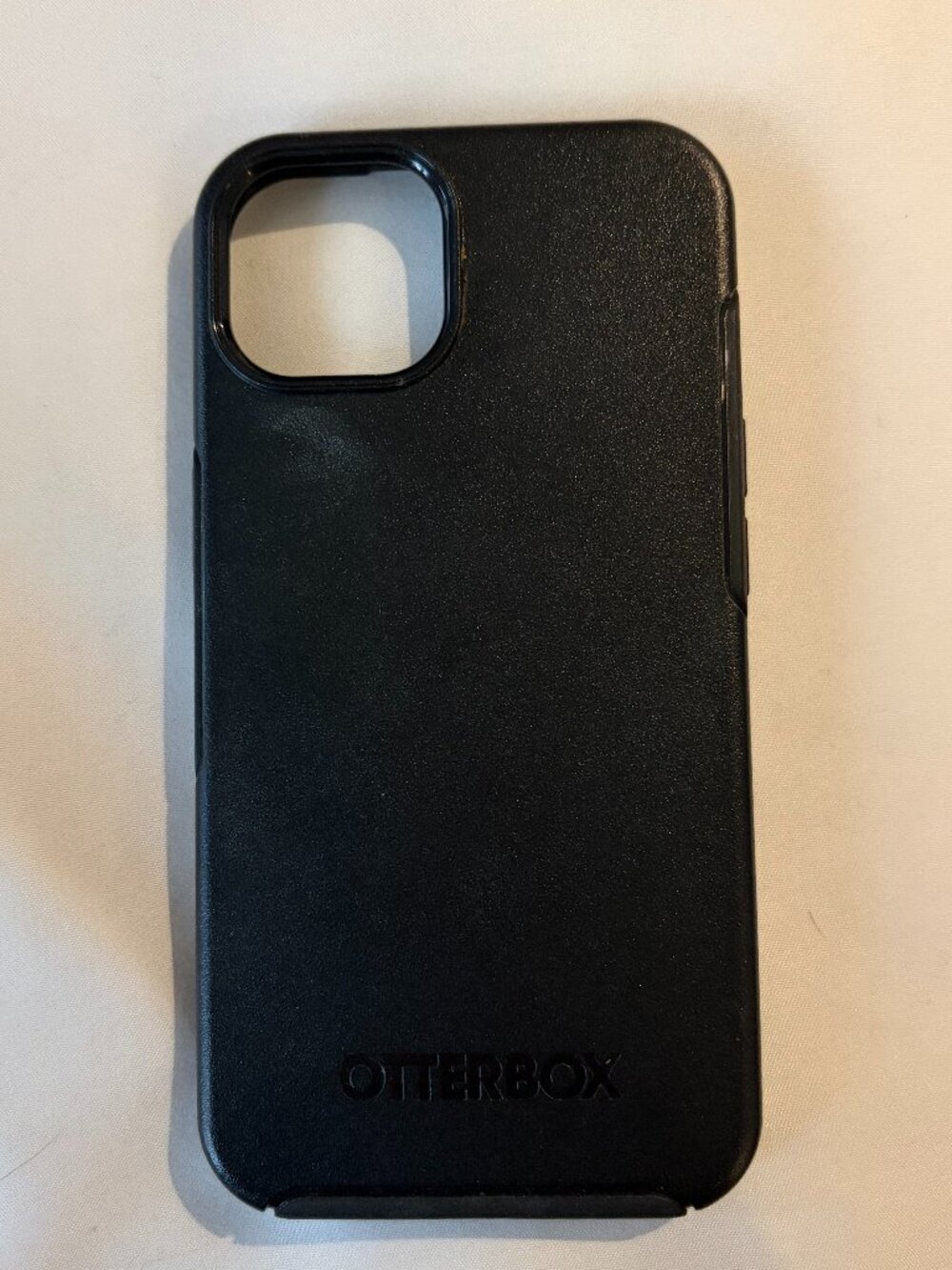 Black Otterbox iPhone 13 Case